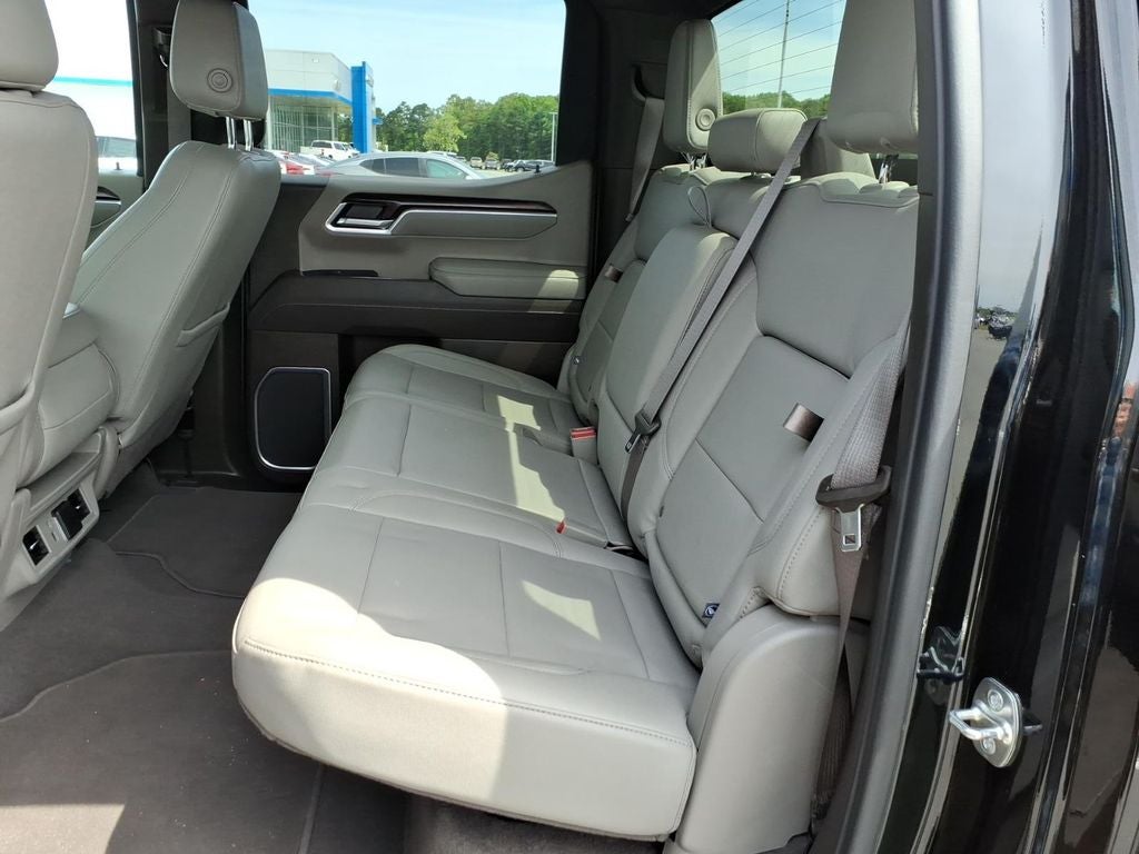 2026 GMC Sierra SLT
