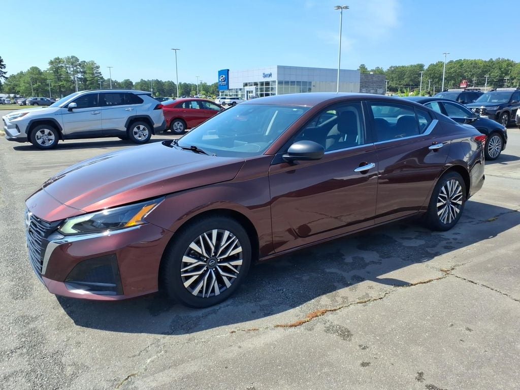 2025 Nissan Altima SV