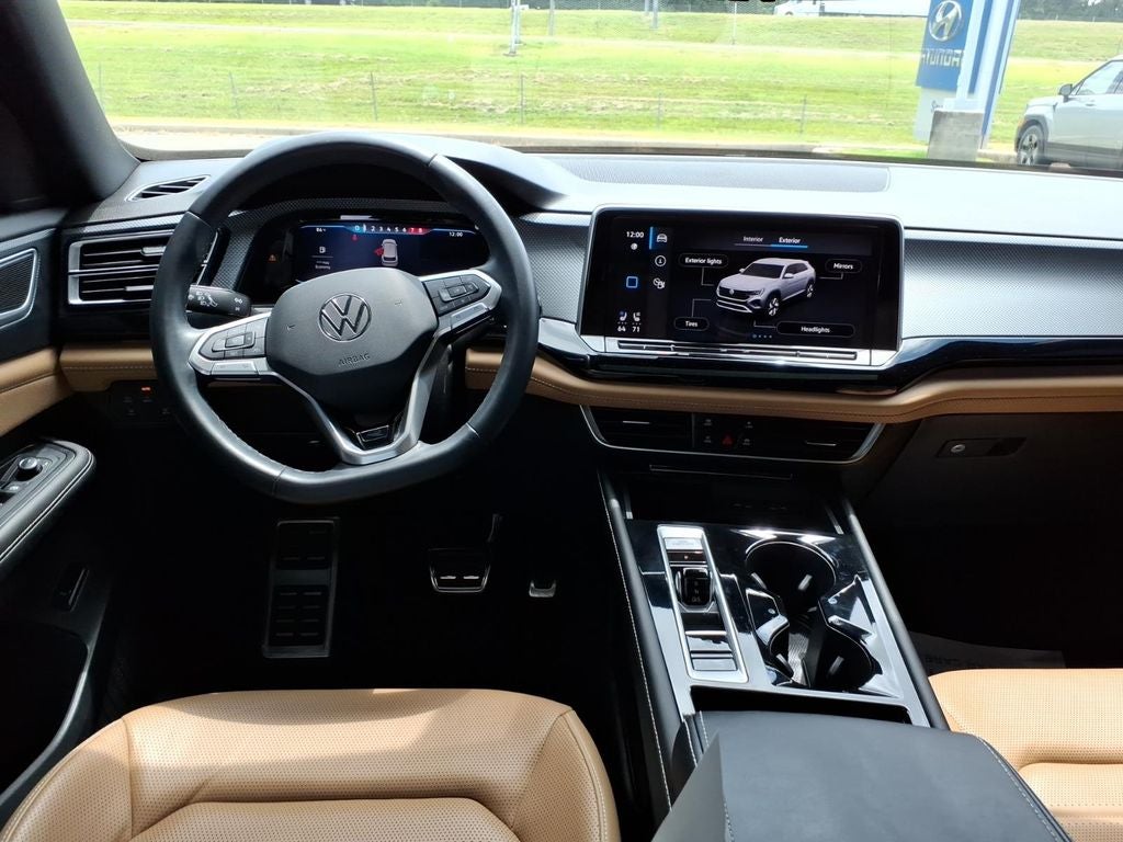 2024 Volkswagen Atlas Cross Sport 2.0T SEL R-Line