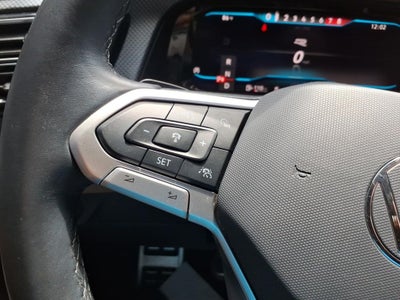 2024 Volkswagen Atlas Cross Sport 2.0T SEL R-Line