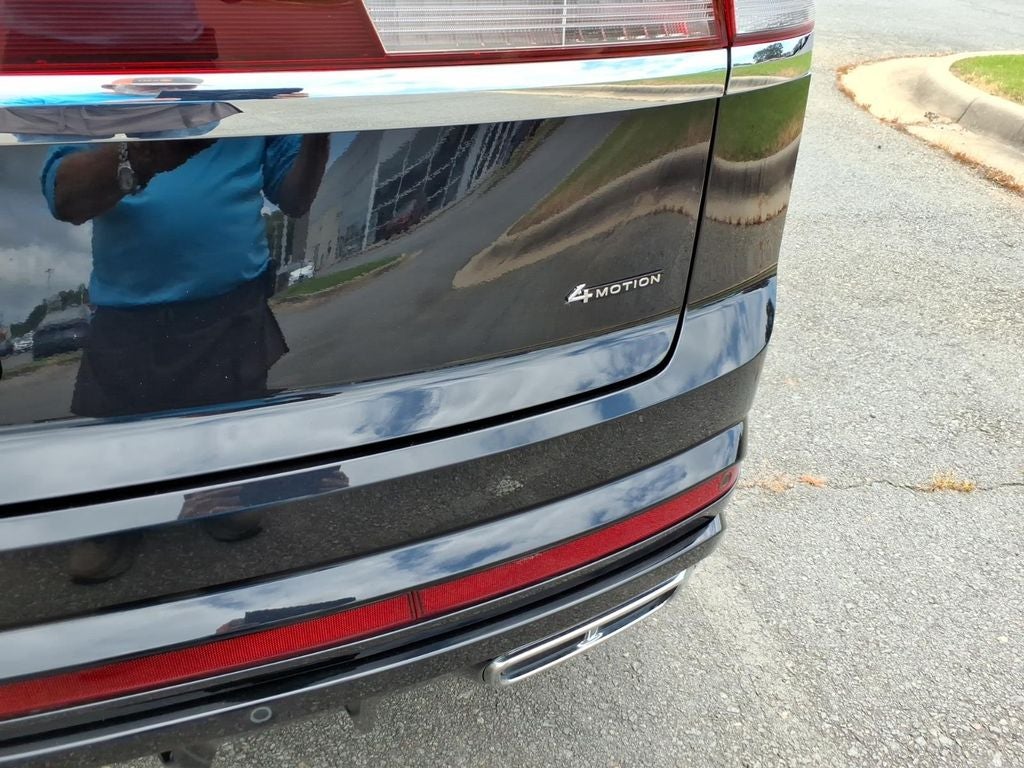 2024 Volkswagen Atlas Cross Sport 2.0T SEL R-Line