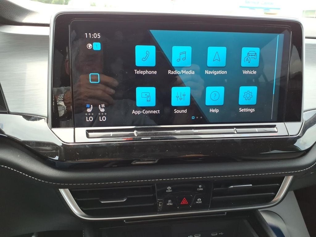 2025 Volkswagen Atlas Cross Sport 2.0T SE w/Technology