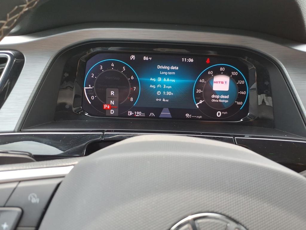2025 Volkswagen Atlas Cross Sport 2.0T SE w/Technology