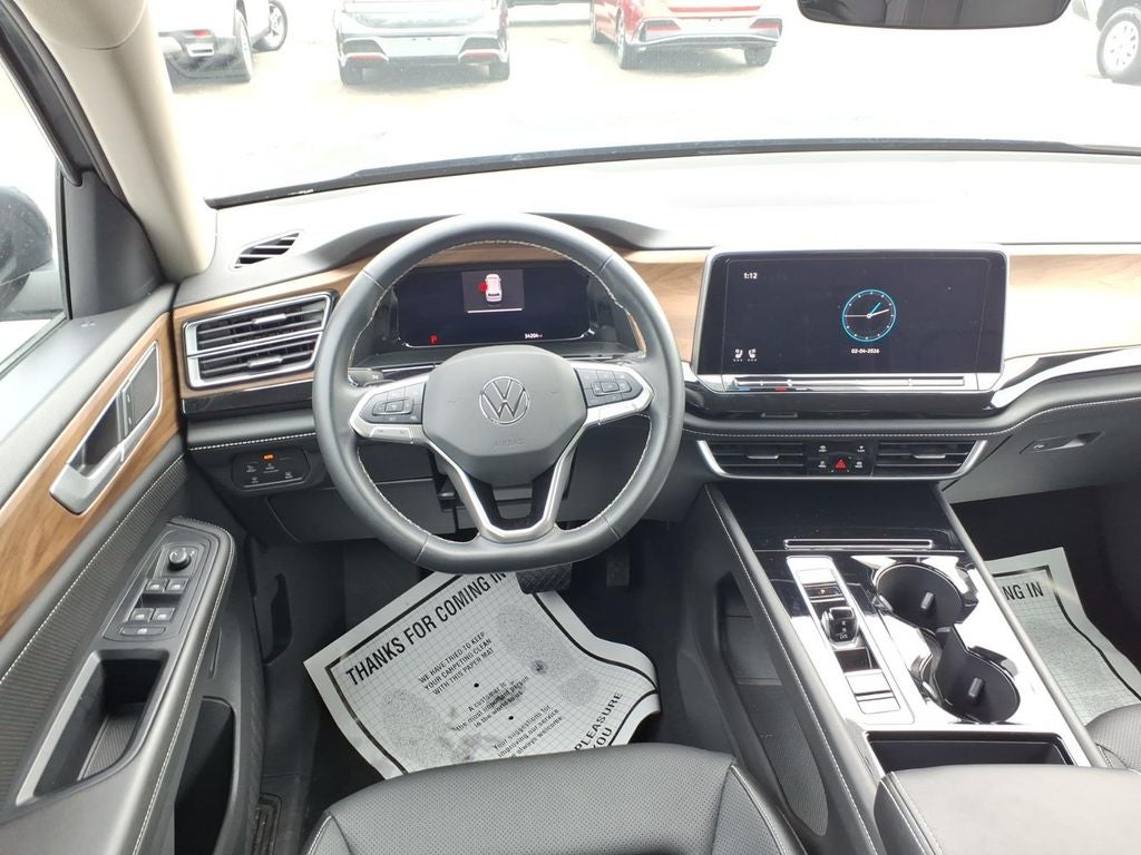 2025 Volkswagen Atlas 2.0T SE w/Technology