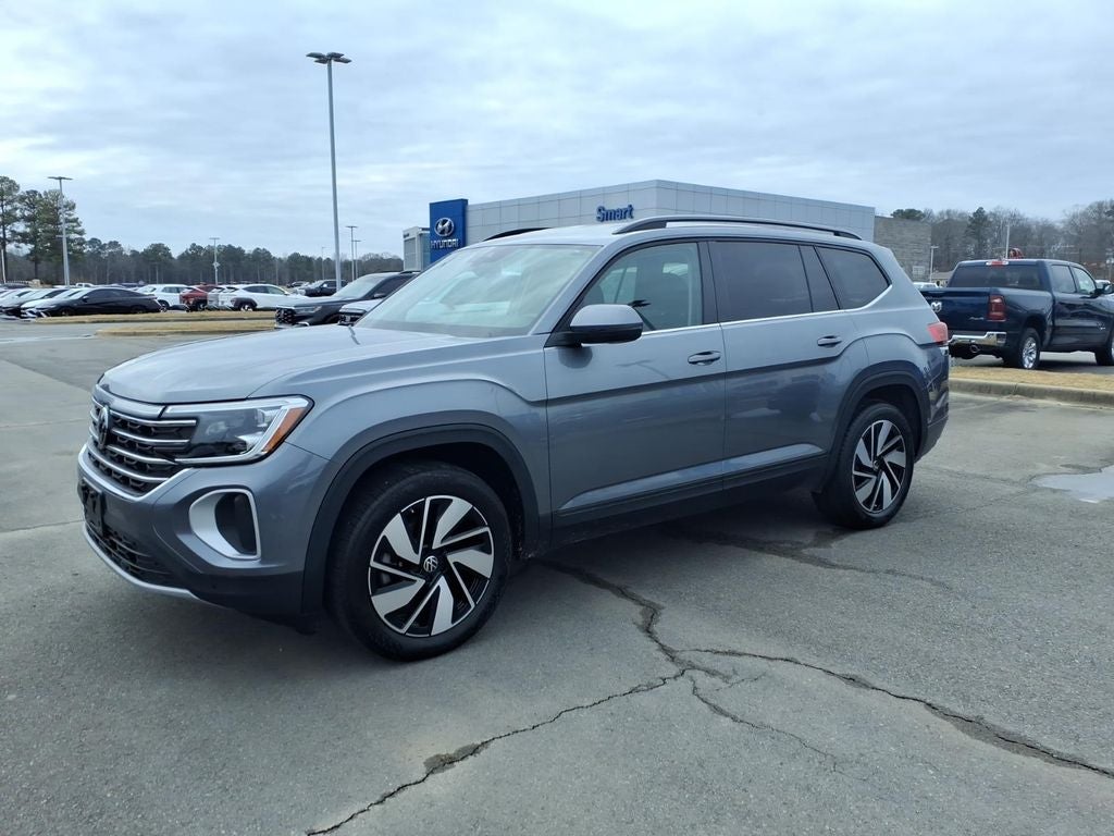2025 Volkswagen Atlas 2.0T SE w/Technology