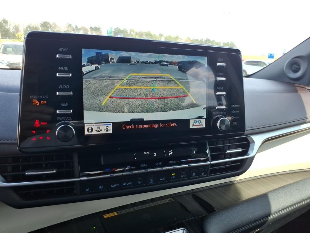 2024 Toyota Sienna Platinum