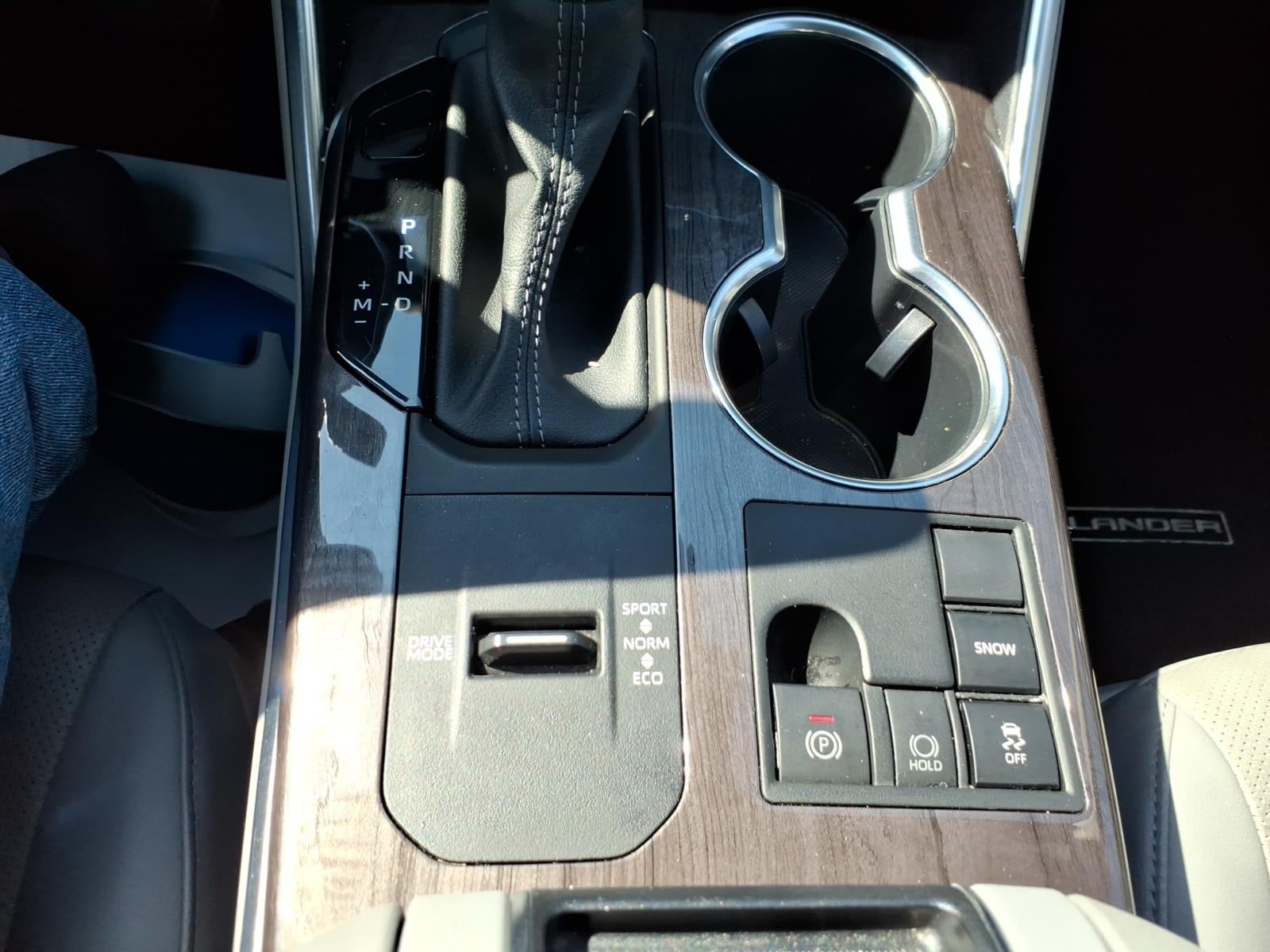 2023 Toyota Highlander Platinum