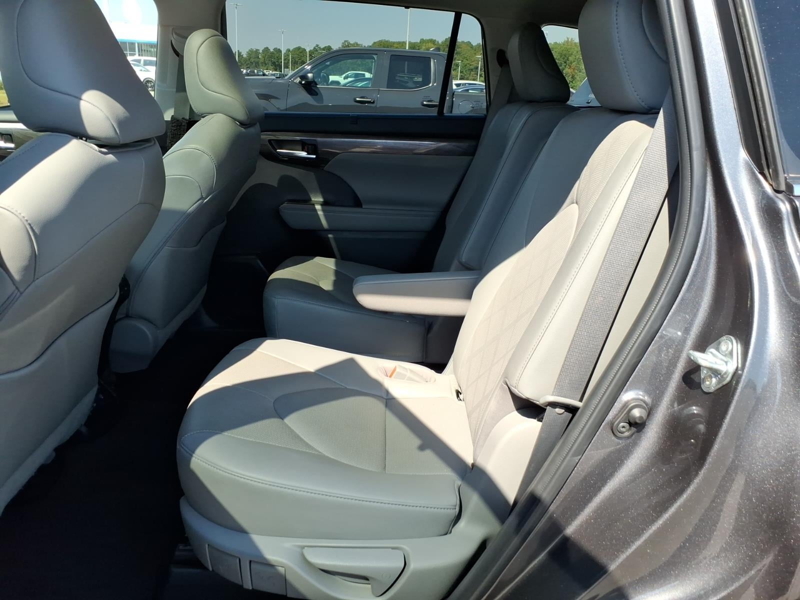 2023 Toyota Highlander Platinum